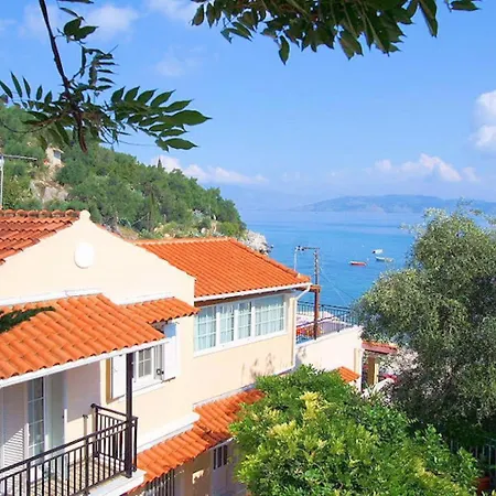 Georgia Katávolos